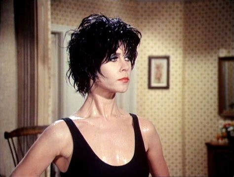 Elizbeth Montgomery As Samanthas Cousin Serena In Bewitched 1964