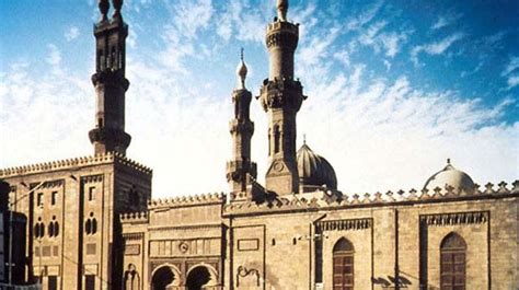 جامع الأزهر الشريف كتاب يوثق تاريخ أشهر مسجد بمصر