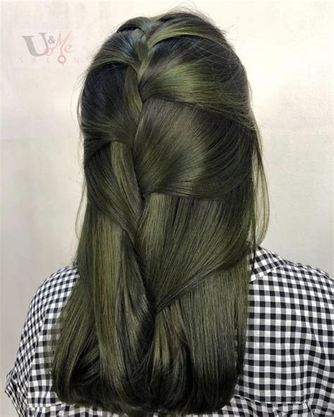 Hair colors for cool skin tones include ash and platinum blonde. 17 Amazing Examples of Green Hair Color (2020 Trends)