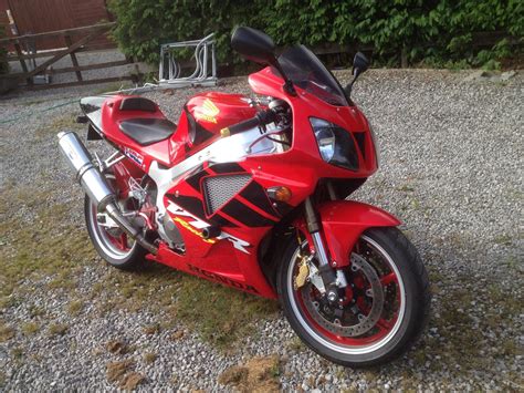 Honda Sp1 Vtr1000 Spy Rc51 2001 Collectors Bike Investment V Twin Red