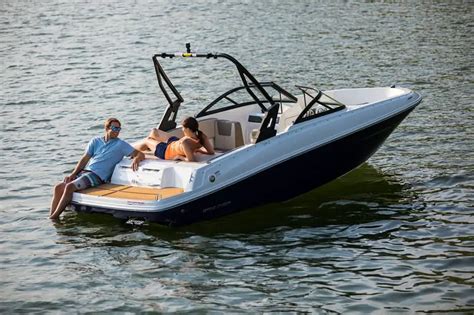 What Is The Best Bowrider Under 20 Feet Boat Life 365