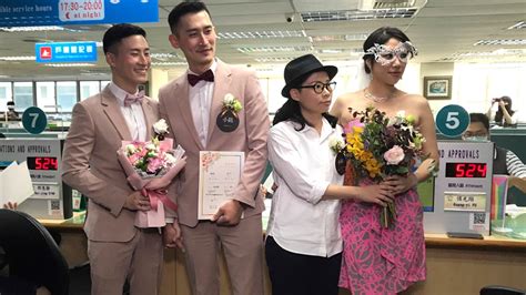 Hundreds Of Couples In Taiwan Tie The Knot Marking The First Same Sex
