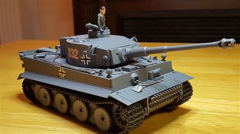 German Tiger I Early Production Tank Plastic Model Tank