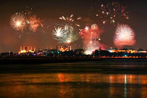 İstanbul'un tüm güzelliklerini sizinle paylaşıyoruz! So wird eure Silvesterfeier in Istanbul unvergesslich ...