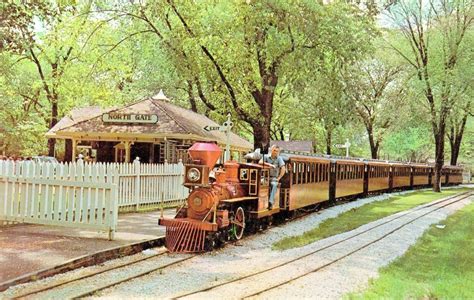Postcard Chicago Brookfield Zoo Miniature Train Union Pacific