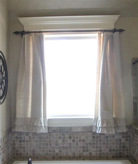 Bathroom curtains are used for privacy. 15+ Curtains for Bathrooms Windows | Curtain Ideas