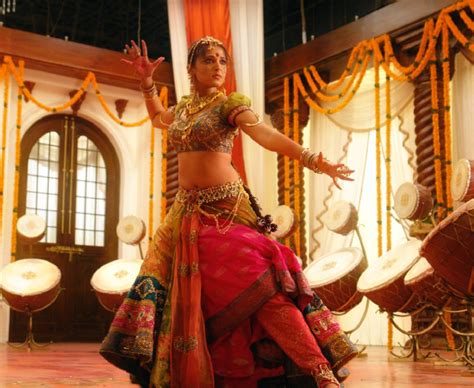 Online viral videos 31 672. Anushka shetty hot cinema: Anushka shetty in Telugu and ...