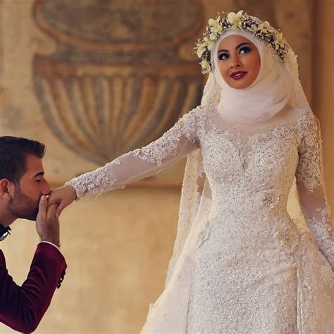 Arabe Hijab Arabie Saoudite Modeste Musulman Robes De Mariée 2017 Manches Longues Dentelle