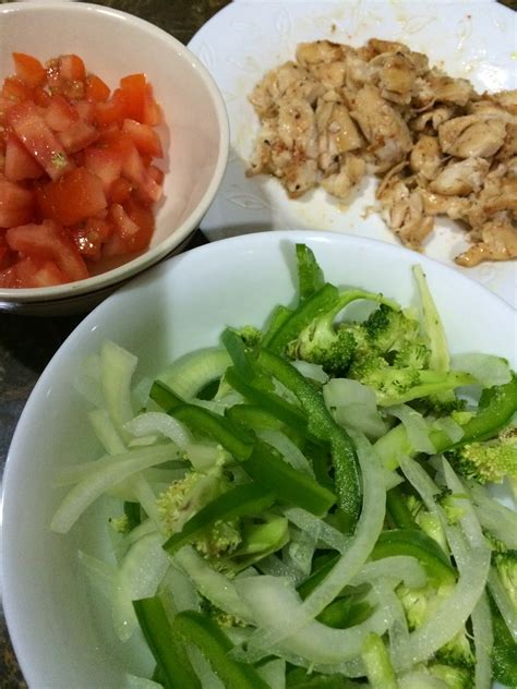 Tips sehat masak ayam untuk diet. Resepi | Tortilla Ayam Panggang (Grill Chicken Wrap ...