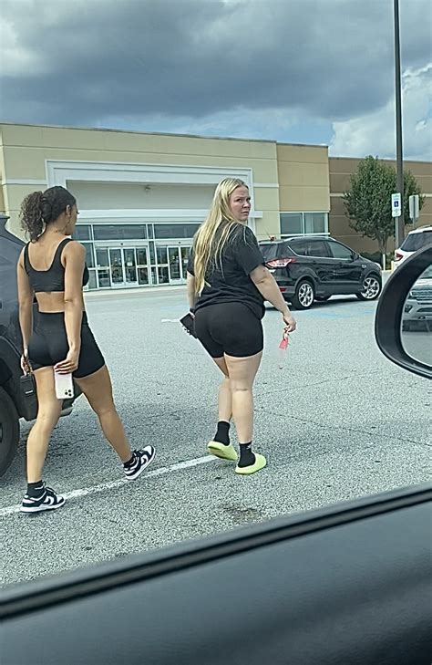 Thick Blonde Pawg With Black Short Leggings And Friend Spandex Leggings And Yoga Pants Forum