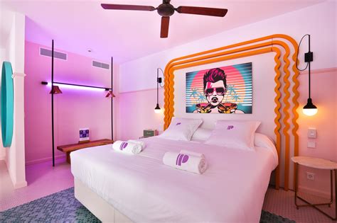 De art hotel is located in front of phnom penh night market, 100 m from riverfront park and 400 m from wat phnom. Galería de Art Hotel Paradiso Ibiza / IlmioDesign - 4