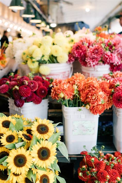 Voted the best atlanta farmers market five years in a row, bringing organic produce, artisan goods, and local vibes to eav for over 10 years. Pike Place Market | Pretty flowers, Beautiful flowers ...