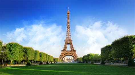 Eiffel Tower Weavermag