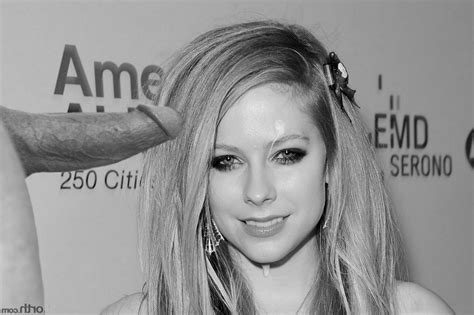 Avril Lavigne Fakes Celebrity Porn Photo