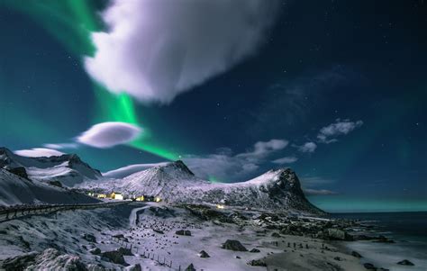 Sky Aurorae Night Mountains Nature Wallpapers Hd Desktop And