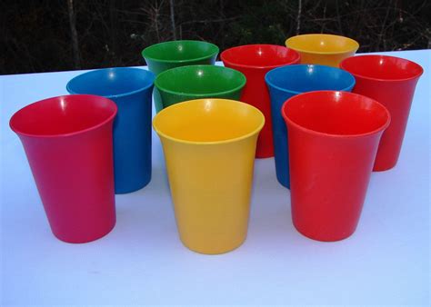 Vintage tupperware cereal bowls with lids plus 2 wonderlier. With the lids | Vintage tupperware, Kids tumbler, Tupperware
