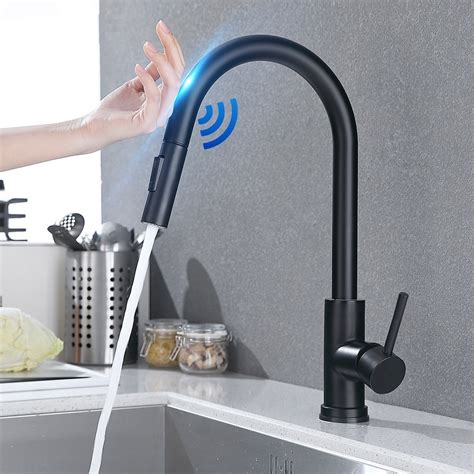 Intelligent Kitchen Faucet With Touch Sensor Control And Pull Out Spray