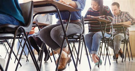 Just like in a campus classroom, we've seen students scrawl notes on their palms or tape notes to computer monitors just because you can't be seen, though, doesn't mean you're safe. 5 Clever Ways Students Cheat on Online Exams and How to ...