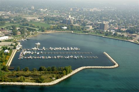 Sarnia Bay Marina in Sarnia, ON, Canada - Marina Reviews - Phone Number