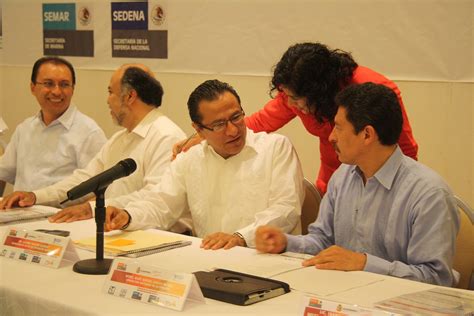 Dudas e información a peticionesciudadanas@salud.gob.mx. Secretaría de Salud de Guerrero.- Encabeza Lázaro Mazón Re ...