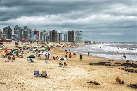 People On Beach In Buenos Aires Province Argentina Editorial Stock Image Image Of Blue City