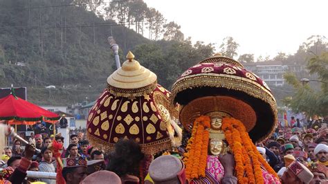 इस वस्त्र को सहेजकर अपने पास रख लें. 15 वर्षों बाद देव मण्डी शिवरात्रि 2020 में " देव छमाऊं ...