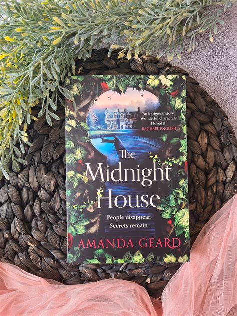 Review The Midnight House By Amanda Geard Roelia Reads