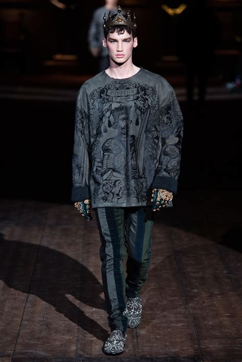 dolce and gabbana fall 2014 menswear collection vogue