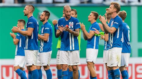 Die geschichte von hansa rostock (bild 16). Hansa Rostock: 0:1-Niederlage im DFB-Pokal gegen VfB ...