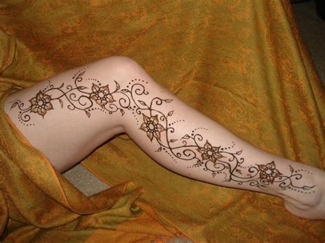 22 Superlative Mehndi Tattoo Designs For Ladies Sheideas