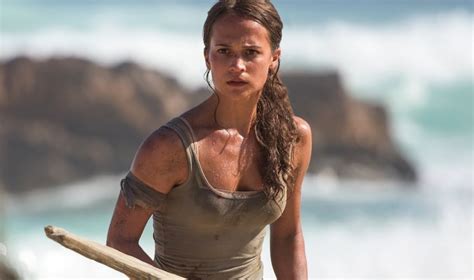 Tomb raider (2001), angelina jolie had to wear bra padding, in order for her bust size to measure up to the videogame character. FILM REVIEW: Tomb Raider