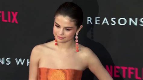 Selena Gomez Scared After Las Vegas Shooting Youtube