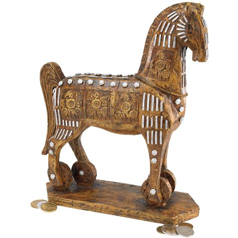 The trojan horse is the name of the strategy used by the greeks against the trojans during the trojan war. Legendary Trojan Horse Sculpture - The Green Head