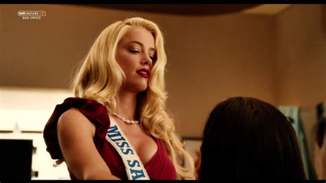 naked amber heard in machete kills