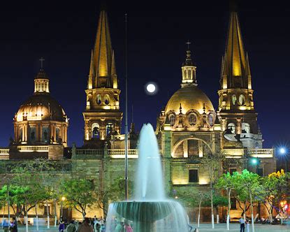 #guadalajaraguadalajara es la canción que se canta guadalajara, fue nombrada capital mundial del libro para el año 2022 por la unesco, este. Guadalajara Mexico