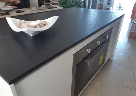 Read reviews from studio41 home design showroom at 2500 north pulaski road in chicago 60639 from trusted chicago restaurant reviewers. Stone italiana Jaipur Pepper countertop with glossy white lacquer in our showroom. | Cocinas