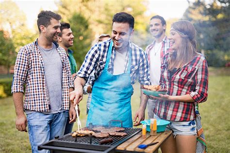 Why Are Backyard Parties So Popular Allied Party Rentals