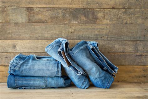 Cómo doblar jeans y pantalones trucos de Marie Kondo Cleanipedia