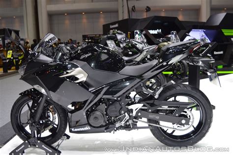 Kawasaki Ninja 400 Krt Edition And Metallic Black At 2017 Thai Motor Expo