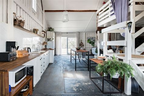 Alibaba.com offers 1,621 kelly sport bag products. Une grange ancienne transformée en loft | Home, Home decor ...