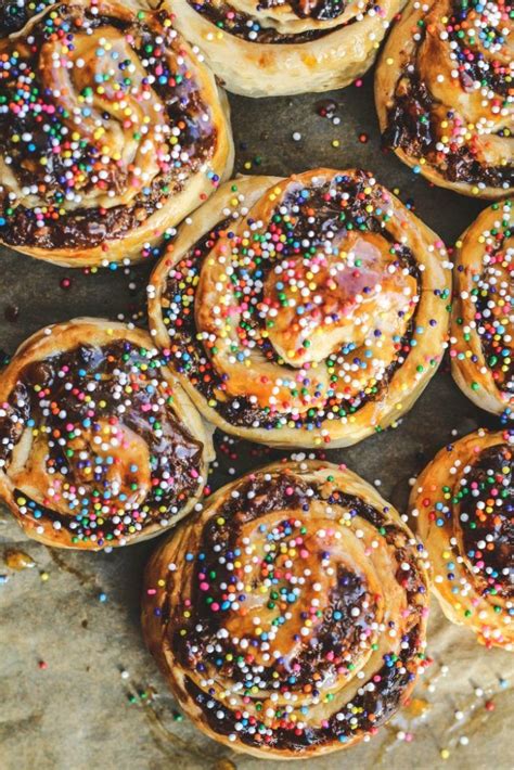 Christmas cookie recipes produce more than just a tasty sweet; Pitta 'Mpigliata-Calabrese Fruit and Nut Pastry | Recipe ...
