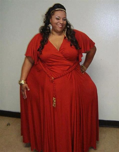 Big And Beautiful Woman In Red With Largest Hips In The World Facenfacts