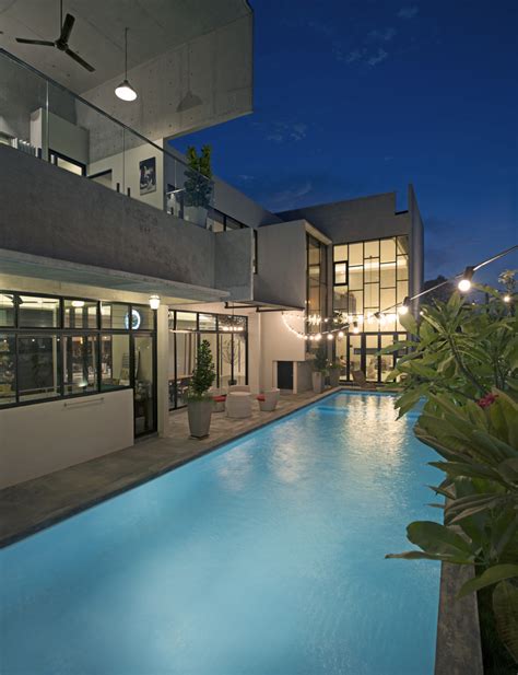 Bangsar exclusive bungalow tour @ malaysia properties tour. SS3 House by Seshan Design in Petaling Jaya, Malaysia