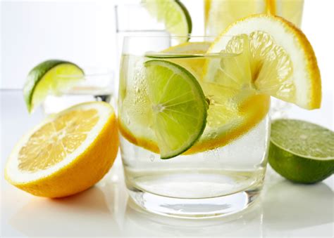 Top 10 Health Benefits Of A Lemon Water Detox