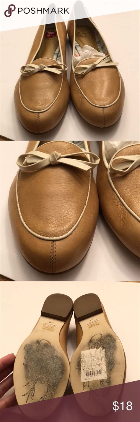 White Mt Tan Leather Flats With Bow Detail Sz 10 Leather Flats Tan