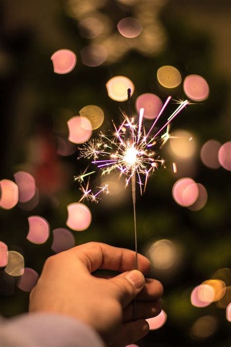 How Sparklers Work