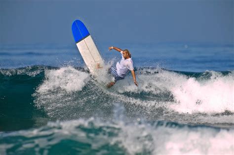 How To Turn A Longboard Surfboard Pata Sudaka Surf Trips