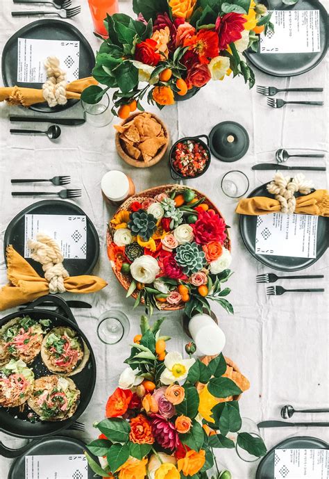 If you keep your menu simple and stick to dishes you know well, your dinner party will be a success. How to throw a Casual Mexican Dinner Party | Mexican dinner party, Dinner party decorations ...