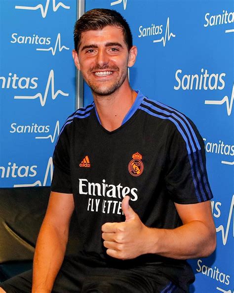 Courtois Is Back Fútbol Futbol Soccer Iker Casillas