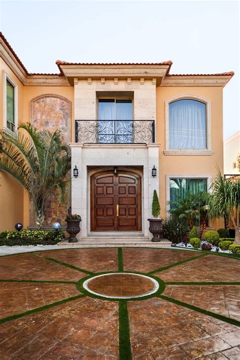 Lujosa Casa Colonial ⭐ House Exterior Tuscan House Spanish Style Homes